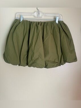Aritzia Green Bubble Skirt